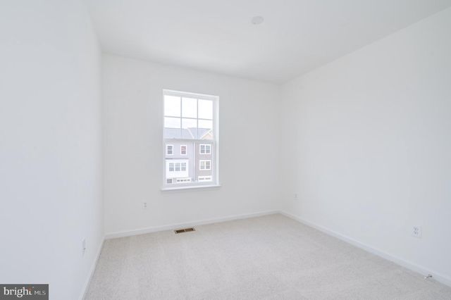 519 FONTANA CIR, Martinsburg, WV 25403