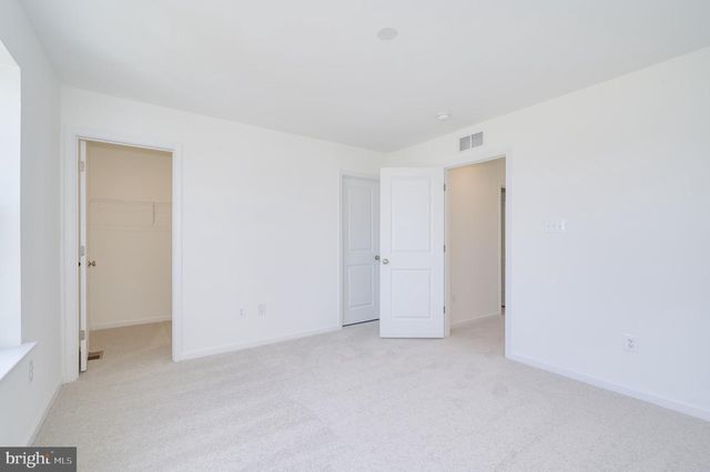 519 FONTANA CIR, Martinsburg, WV 25403