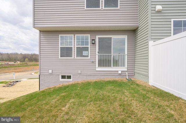 519 FONTANA CIR, Martinsburg, WV 25403