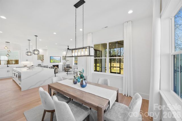 2033 South Street, Charlotte, NC 28208