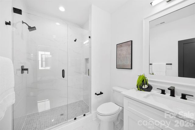 2033 South Street, Charlotte, NC 28208