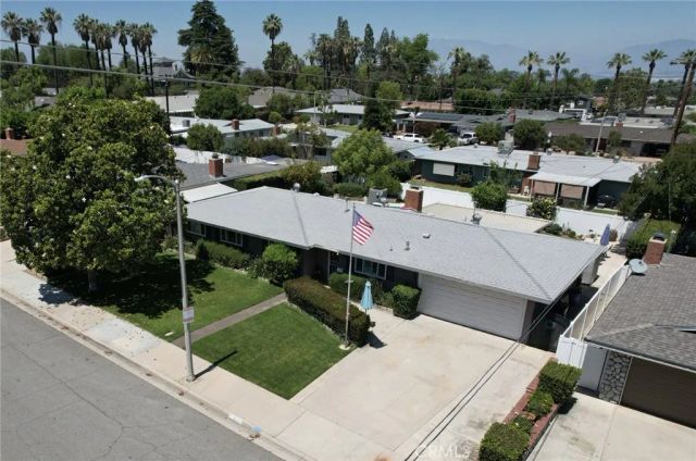 233 PHLOX Avenue, Redlands, CA 92373