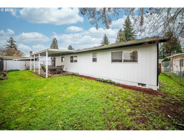 11223 Se Clinton St, Portland, OR 97266