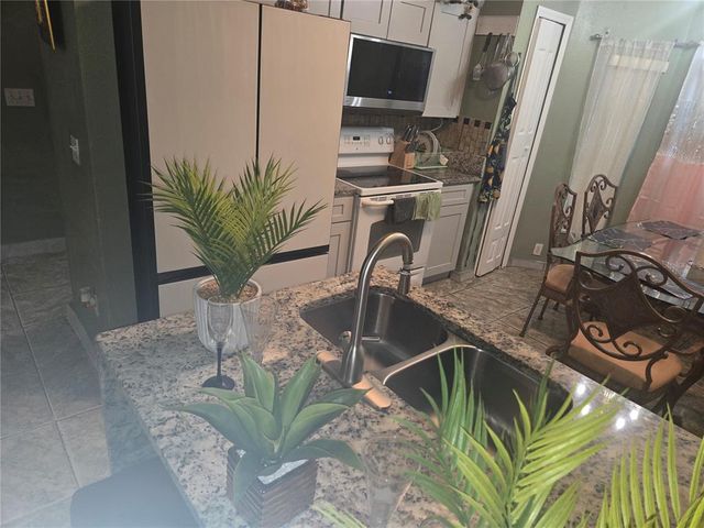679 MIDORI STREET, Orlando, FL 32811