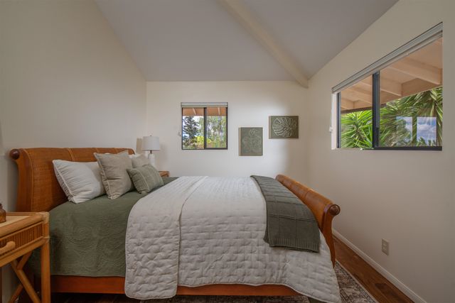 358 Holopuni Rd, Kula, HI 96790