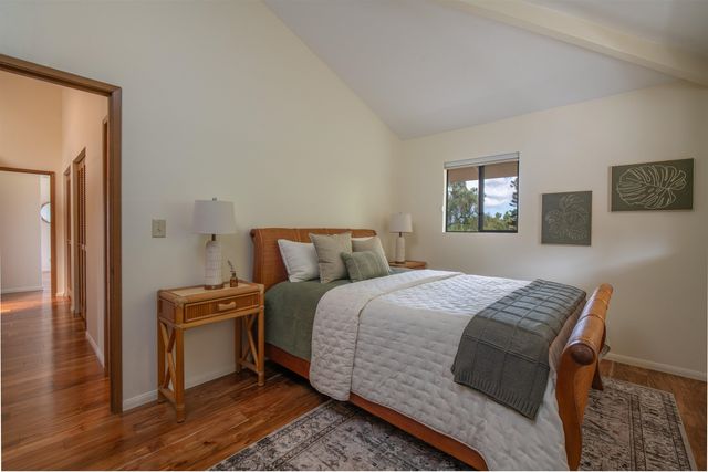 358 Holopuni Rd, Kula, HI 96790