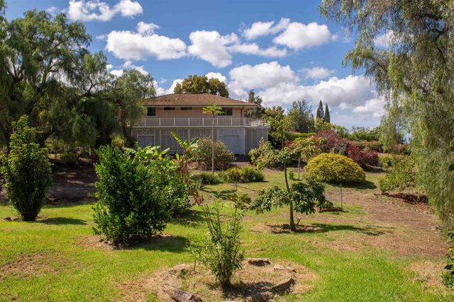 358 Holopuni Rd, Kula, HI 96790