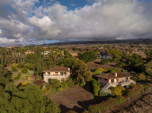 358 Holopuni Rd, Kula, HI 96790