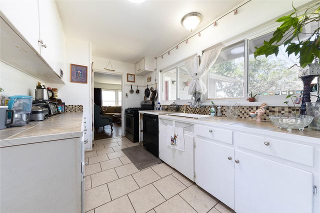 936 Cheatham ST, San Marcos, TX 78666
