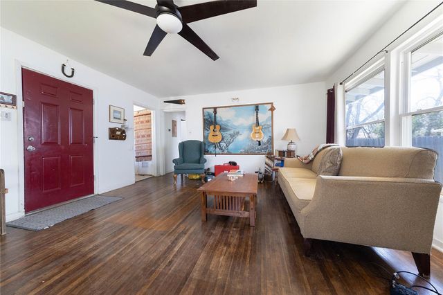 936 Cheatham ST, San Marcos, TX 78666