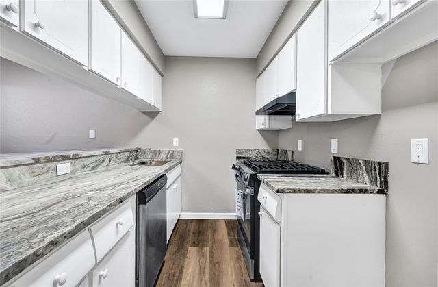 1529 Wirt Road 19, Houston, TX 77055