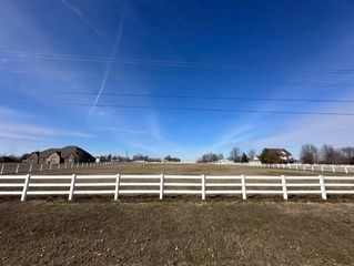 859 S Bausinger Road, Springdale, AR 72762