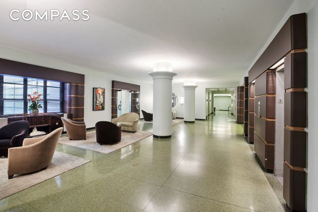 235 E 22nd St Apt 12T, New York City, NY 10010