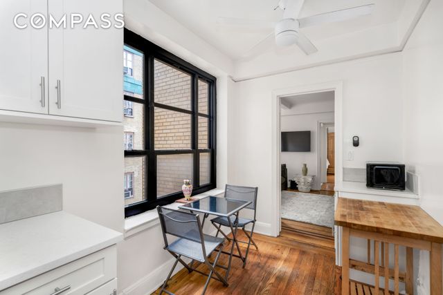 235 E 22nd St Apt 12T, New York City, NY 10010