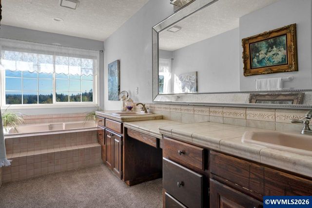 2995 Molalla Rd, Woodburn, OR 97071