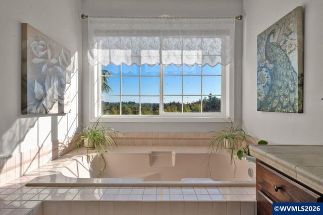 2995 Molalla Rd, Woodburn, OR 97071