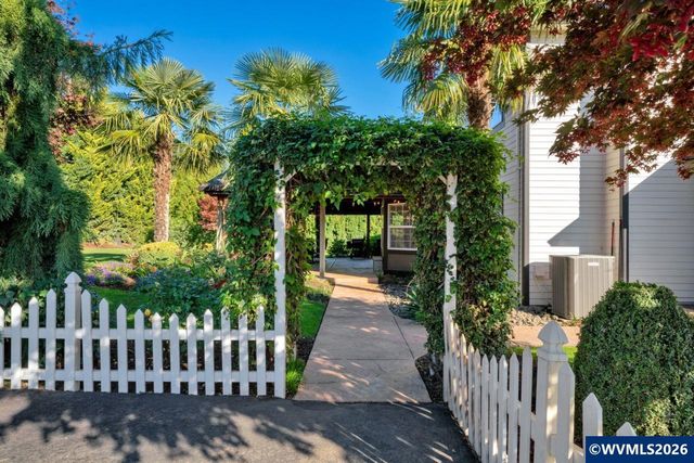 2995 Molalla Rd, Woodburn, OR 97071