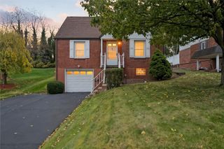 811 Pinecrest Dr, Elizabeth Twp/boro, PA 15135