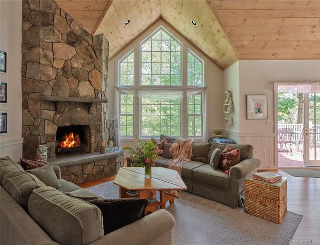 51 Homestead Trail, White Lake, NY 12786