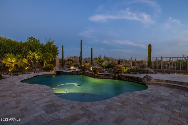 13331 E DEL TIMBRE Drive, Scottsdale, AZ 85259