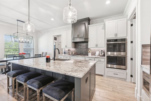 6025 Bella Terra Lane, Godley, TX 76044