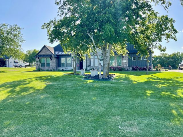 6025 Bella Terra Lane, Godley, TX 76044