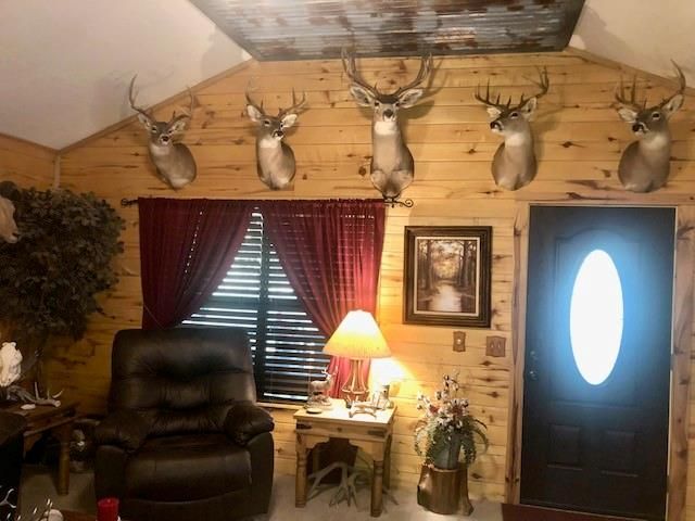 36 Kalyn Road, Huntsville, TX 77340