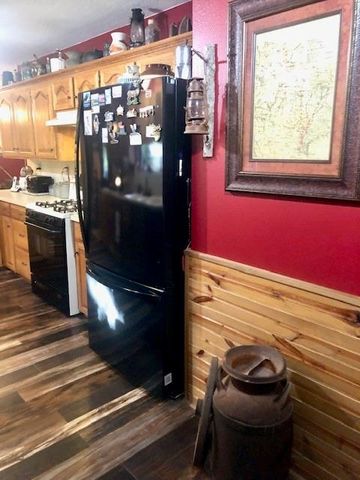 36 Kalyn Road, Huntsville, TX 77340