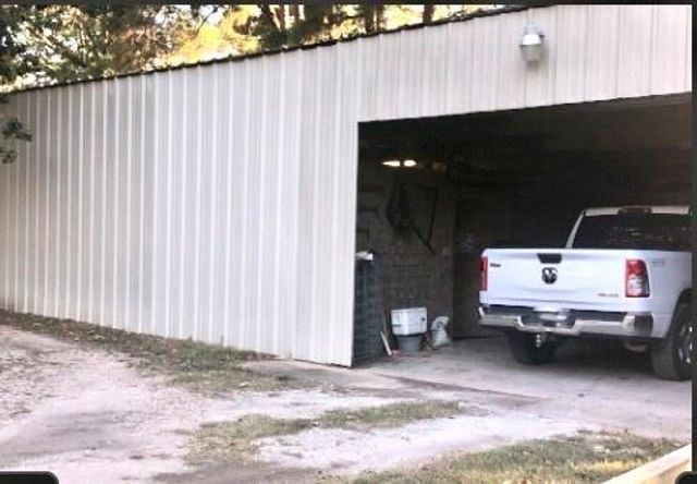 36 Kalyn Road, Huntsville, TX 77340