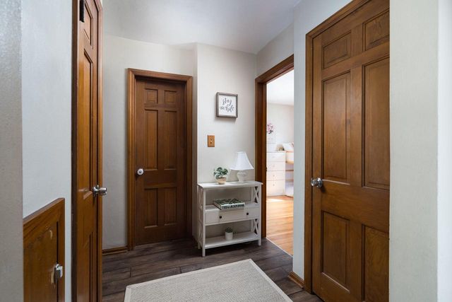 2902 E Allerton AVENUE, Saint Francis, WI 53235