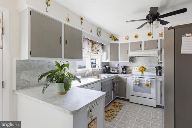 21647 CAMPER CIR, Tilghman, MD 21671