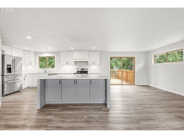 1185 NETZEL St, Oregon City, OR 97045
