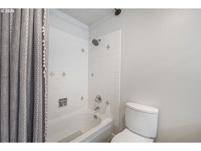 1185 NETZEL St, Oregon City, OR 97045