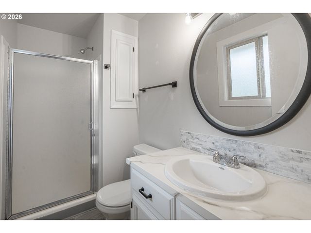 1185 NETZEL St, Oregon City, OR 97045