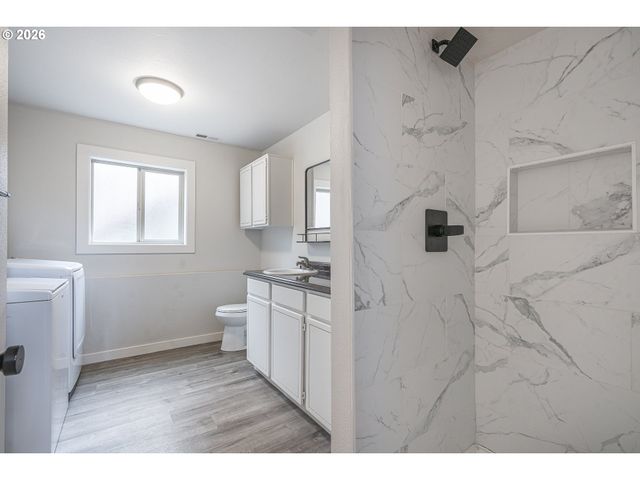 1185 NETZEL St, Oregon City, OR 97045