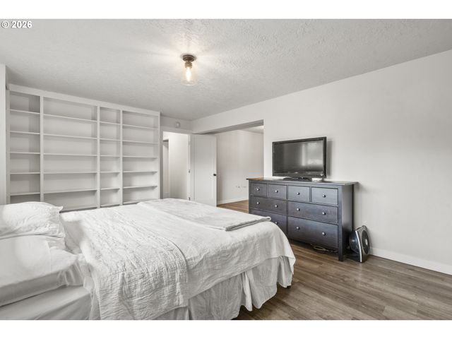 1185 NETZEL St, Oregon City, OR 97045