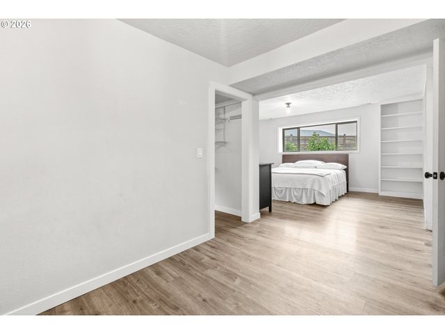 1185 NETZEL St, Oregon City, OR 97045