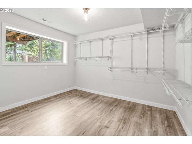 1185 NETZEL St, Oregon City, OR 97045