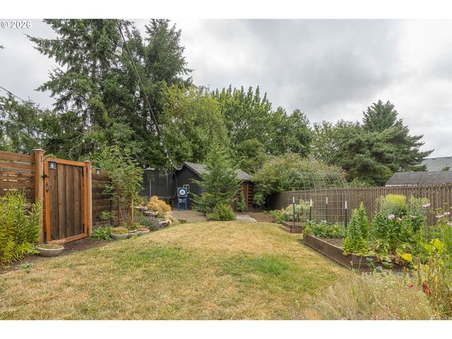 1185 NETZEL St, Oregon City, OR 97045