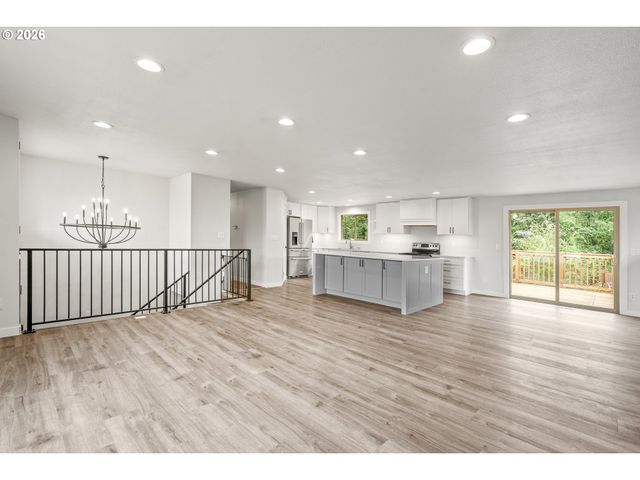 1185 NETZEL St, Oregon City, OR 97045