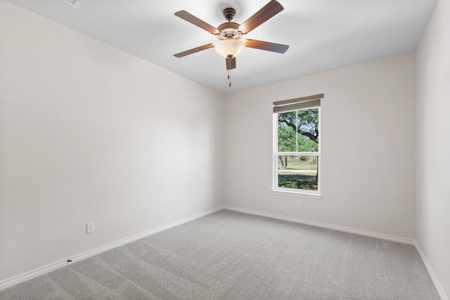185 Valley Sierra LN, Driftwood, TX 78619