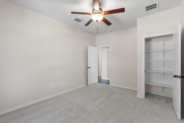 185 Valley Sierra LN, Driftwood, TX 78619