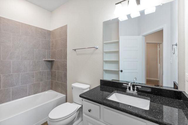 185 Valley Sierra LN, Driftwood, TX 78619