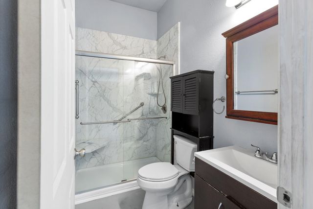 185 Valley Sierra LN, Driftwood, TX 78619