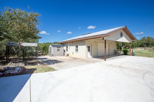 185 Valley Sierra LN, Driftwood, TX 78619