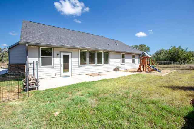 185 Valley Sierra LN, Driftwood, TX 78619