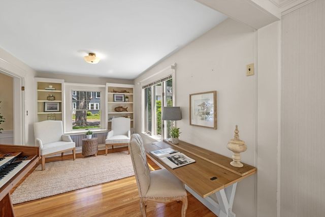 10 Charlotte Road, Marblehead, MA 01945