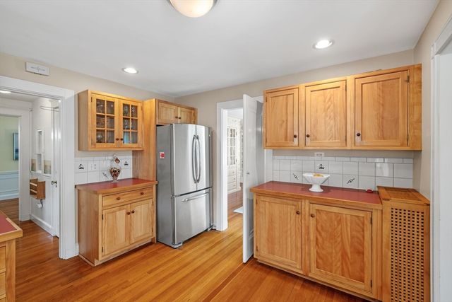 10 Charlotte Road, Marblehead, MA 01945