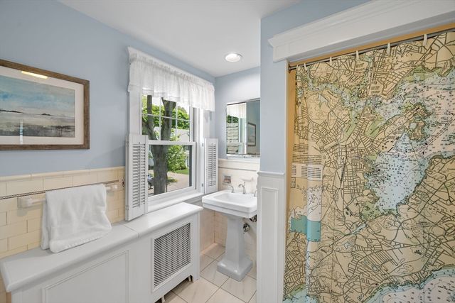 10 Charlotte Road, Marblehead, MA 01945