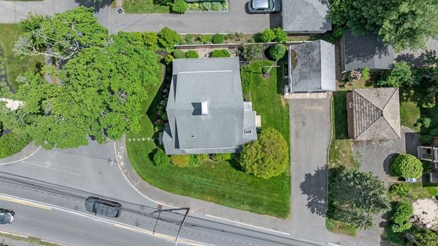 10 Charlotte Road, Marblehead, MA 01945
